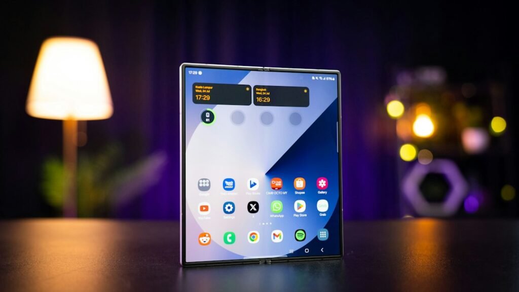 Samsung Galaxy Z Fold displayed open; photo by Amanz